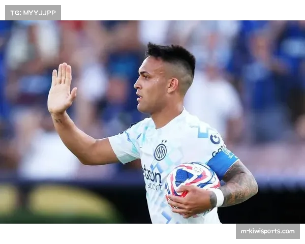 劳塔罗乱战破门助国米领先 阿根廷前锋欧冠状态回暖